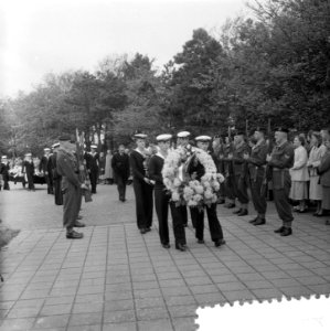 Militaire begrafenis majoor mach C Donders Huisdinnen, Bestanddeelnr 908-0201