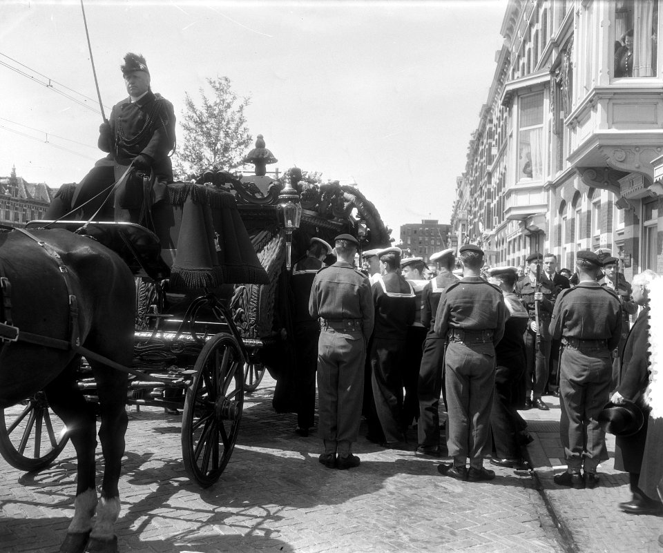 Militaire begrafenis Den Haag, Bestanddeelnr 907-1873
