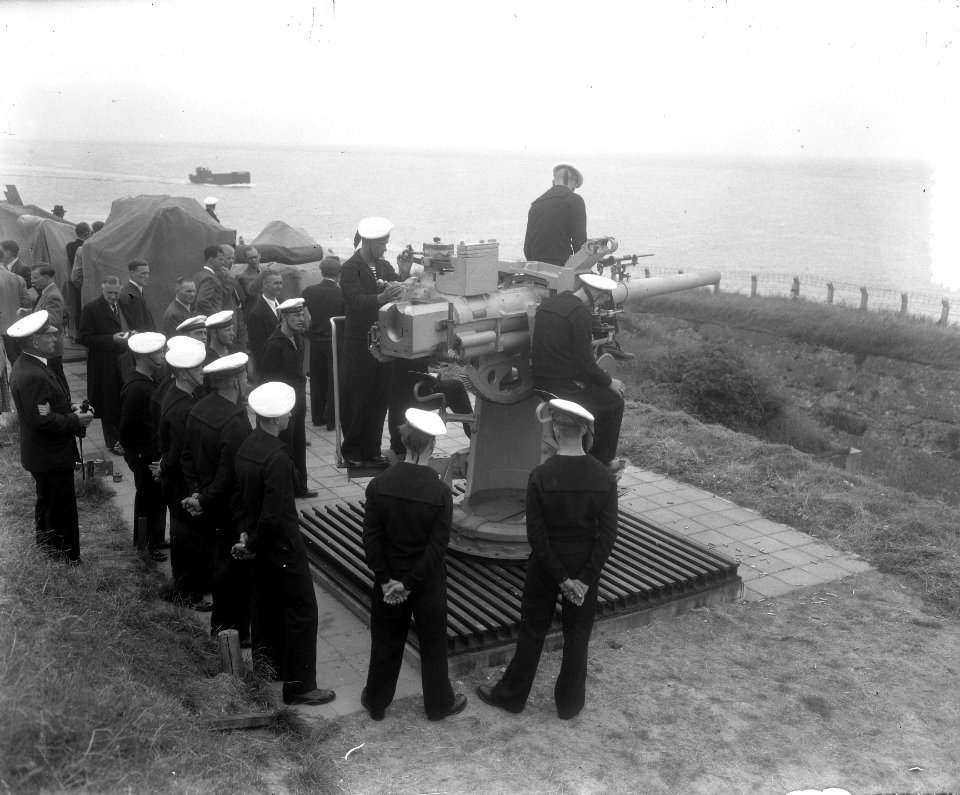 Militaire Opleiding voor Koopvaardij personeel te Den Helder, Bestanddeelnr 904-7010