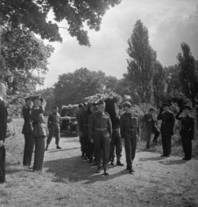 Militaire begrafenis in Engeland (generaal Noothoven van Goor), Bestanddeelnr 935-3410