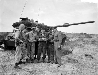 Militaire oefening Cross Country Generaal majoor B Koning cdt vierde divis, Bestanddeelnr 909-6610