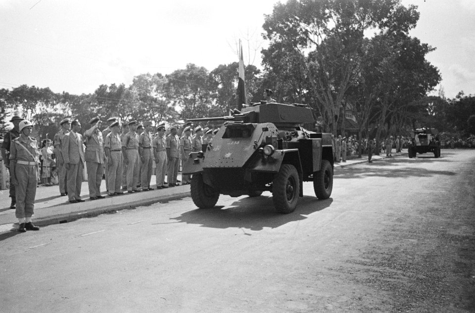 Militaire parade, Bestanddeelnr 1596-2-1