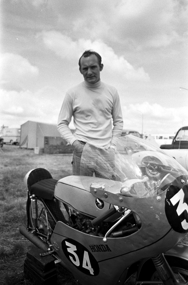 Mike Hailwood, Bestanddeelnr 920-4256