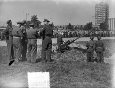 Militaire oefening ter beveiliging Maastunnel in Rotterdam, Bestanddeelnr 905-7370
