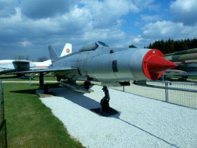 Mikoyan Gurevich MiG-21F-13 'Fishbed-C' - 1217 - East-German Air Force pic2
