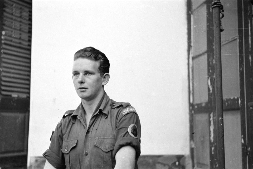Militair regiment Stoottroepen van de Y-brigade, zonder rangonderscheidingstek…, Bestanddeelnr 516-2-2