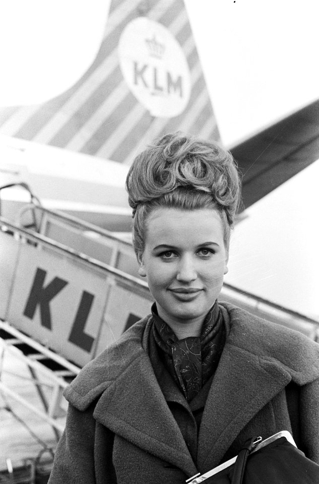 Miss Holland 1963 Dorina de Jong naar Mallorca vertrokken (kop), Bestanddeelnr 914-7756
