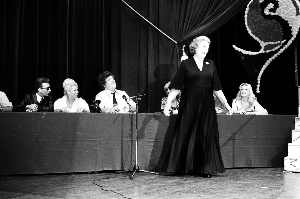 Miss Bejaardenverkiezingen in Krasnapolsky Amsterdam Miss Bejaarde 1978, Bestanddeelnr 929-9142