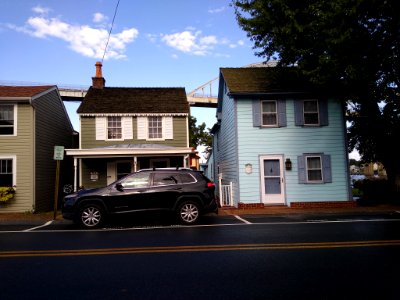 Miss Frances Kirk House and John Chandler House