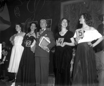 Miss Holland 1950 verkiezing op Filmsterrenbal, Bestanddeelnr 903-8977