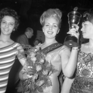 Miss Amsterdam 1962 Annette Breeker (20), Bestanddeelnr 913-7553