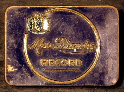 Miss Blanche Reocord tobacco tin pic1