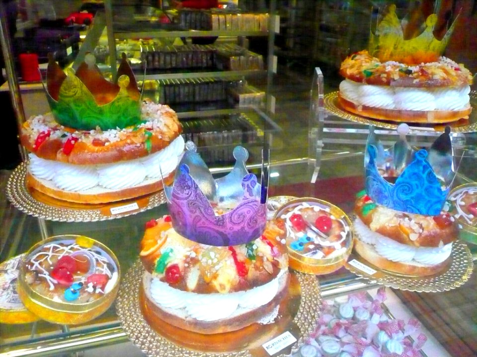 Miranda de Ebro - Roscones de Reyes en la Pastelería Bornaechea