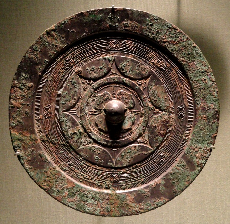 Mirror, China, 3rd century BC, bronze - San Diego Museum of Art - DSC06448