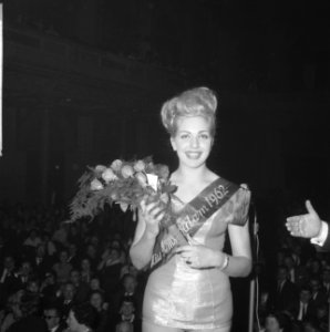 Miss Amsterdam 1962. Winnares Annette Breeker, Bestanddeelnr 913-7556