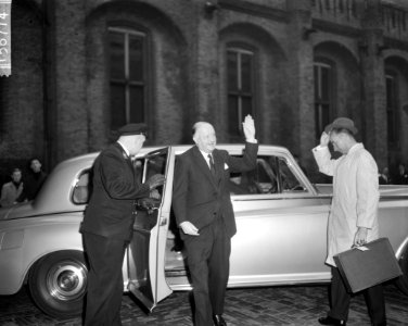 Ministersconferentie van de West Europese Unie in Den Haag aankomst ministers R, Bestanddeelnr 915-6714