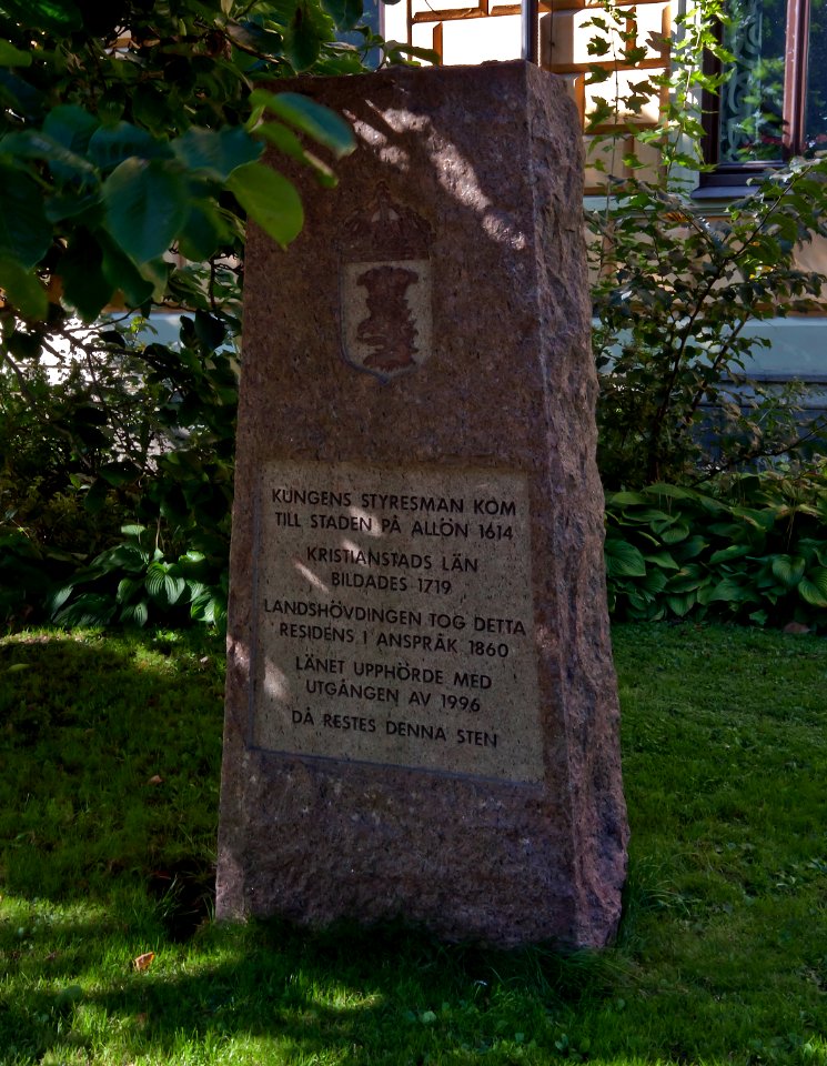 Minnessten vid Länsresidenset