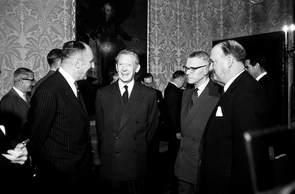 Ministersconferentie van de West Europese Unie in Den Haag begonnen Luns, Coure, Bestanddeelnr 915-6674