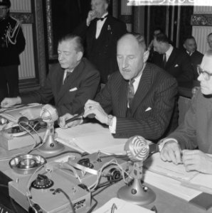 Ministersconferentie van de West Europese Unie in Den Haag begonnen Minister Lu, Bestanddeelnr 915-6682