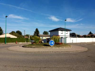 Mionnay - Rond-point des chemins de la Forêt, de Chantegrive, du Grand Tilleul