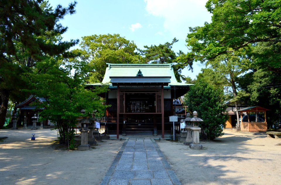 Mishimakamo-jinja haiden