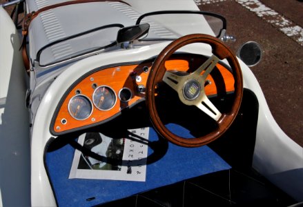 Mitsuoka BUBU 505-C interior