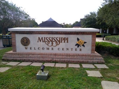 Mississippi Welcome Center sign photo