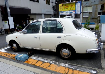Mitsuoka Viewt (1st generation) left