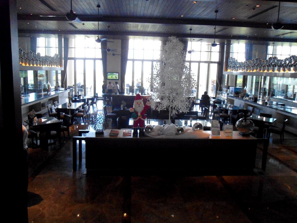 Mission Hills Haikou - main dining room
