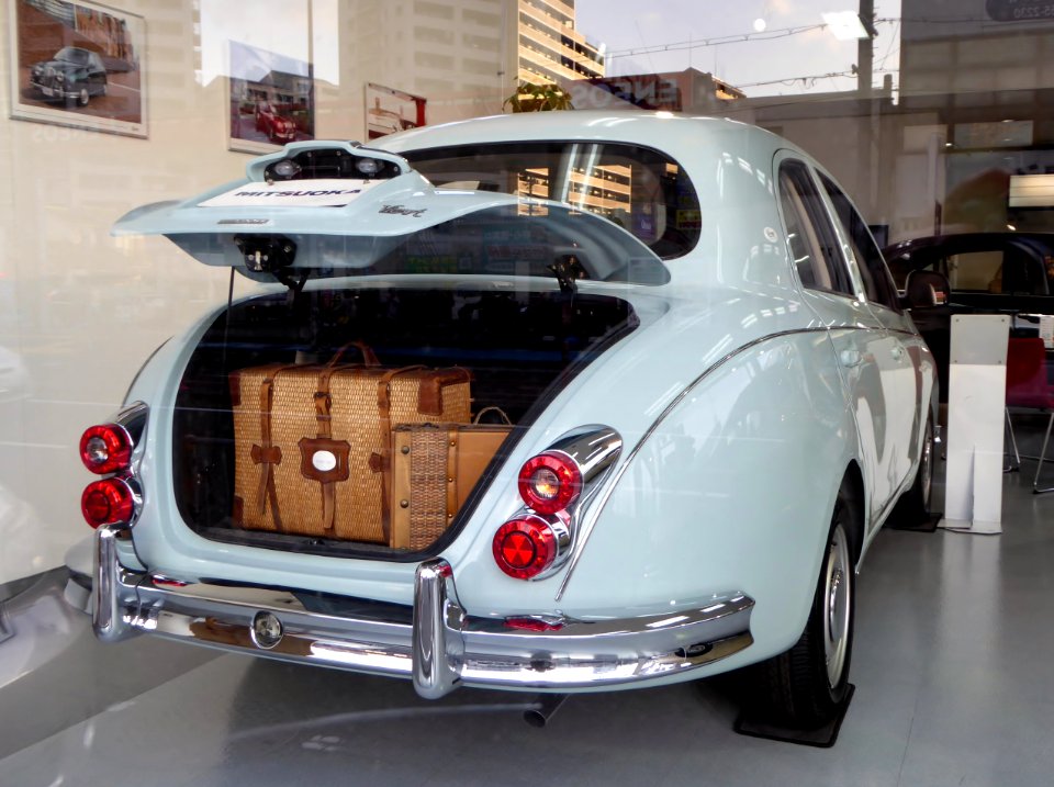 Mitsuoka Viewt 12LX (K13) rear