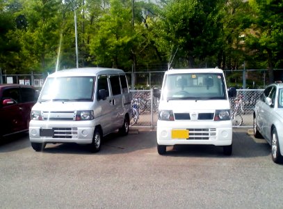 Mitsubishi Minicab (U61V) & Nissan Clipper (U71T) front