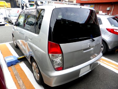 Mitsubishi MIRAGE Dingo V (CQ2A) rear