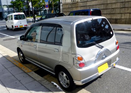 Mitsubishi Minica Town Bee (H42A) rear
