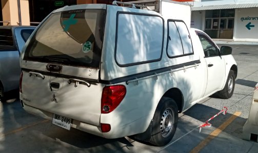 Mitsubishi Triton Regular Bed With Canopy Top 02