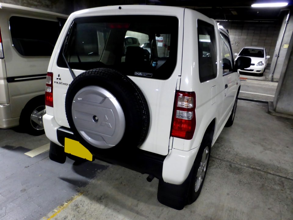 Mitsubishi PAJERO MINI (H58A) rear