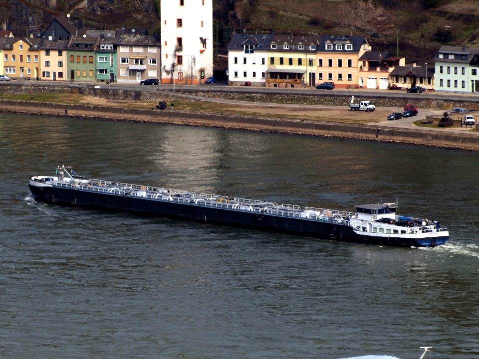 Mistral, ENI 04807440 at the Rhine river picD