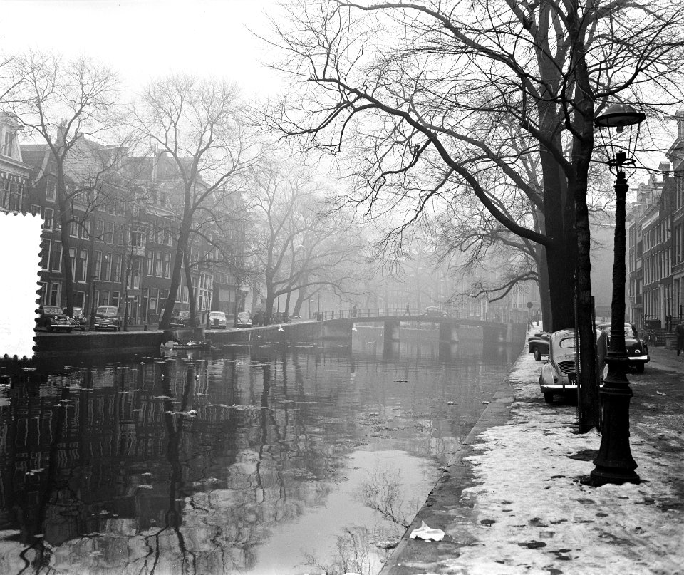 Mist, sneeuw en vorst in Amsterdam (grachten), Bestanddeelnr 906-9569