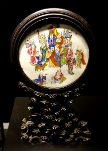 Mirror stand with 18 luohans, China, Qing dynasty, Daoguang period, 1821-1850, wood and polychrome porcelain - Museu do Oriente - Lisbon, Portugal - DSC06957
