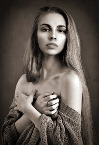 Girl portrait of a woman ms