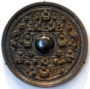 Mirror with Daoist Immortals and Dragons, China, Eastern Han or Three Kingdoms period, late 2nd to early 3rd century AD, bronze - Arthur M. Sackler Museum, Harvard University - DSC00921