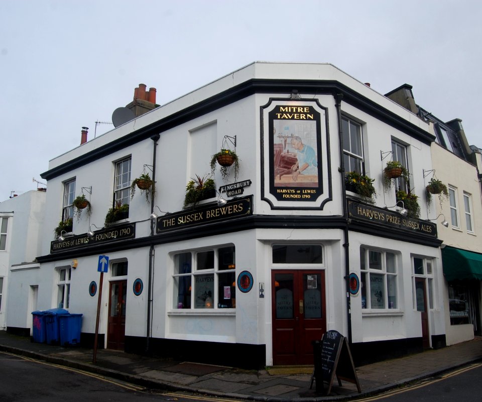 Mitre Tavern, 13 Baker Street, Brighton (February 2020) (2)