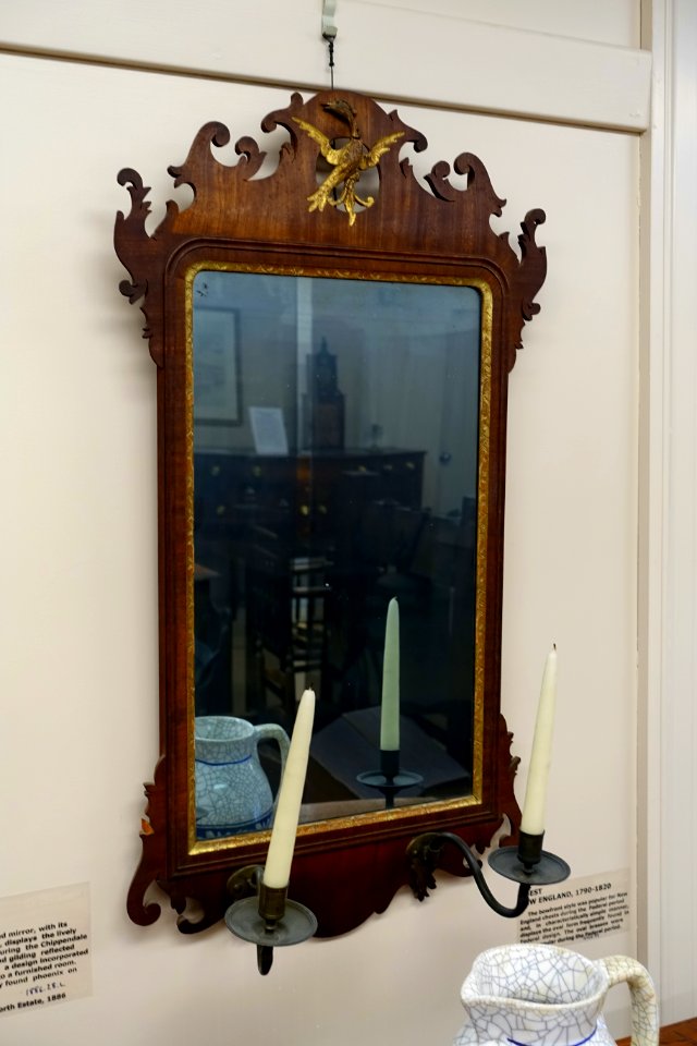 Mirror, Chippendale style, 1755-1790, mahogany veneer - Dedham Historical Society - Dedham Massachusetts - DSC04198
