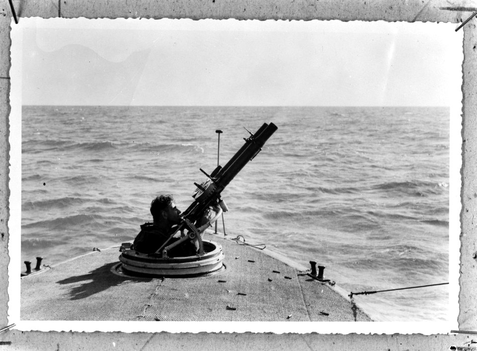 Mitrailleurpost aan boord van een torpedoboot, Bestanddeelnr 935-0005