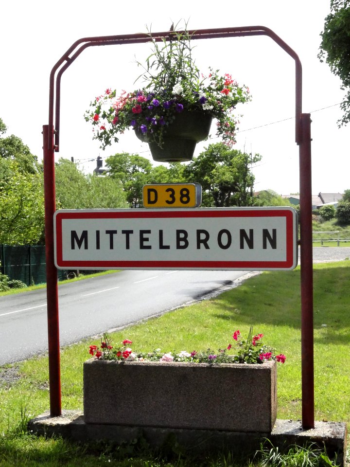 Mittelbronn (Moselle) city limit sign