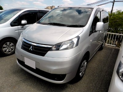 Mitsubishi DELICA D3 G (BM20) front