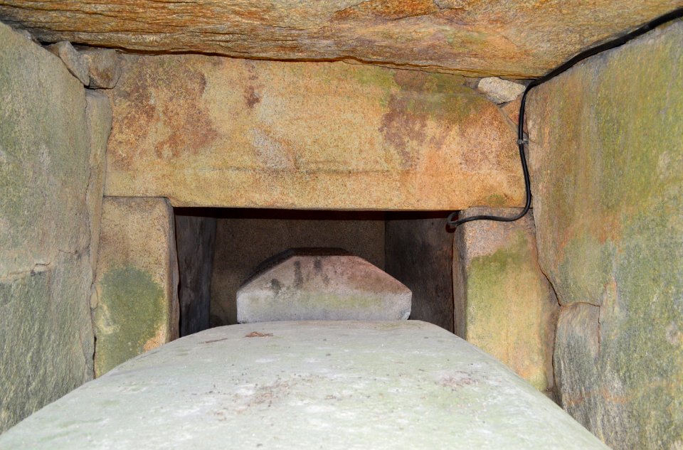 Mitoshiro Kofun, zenshitsu-1