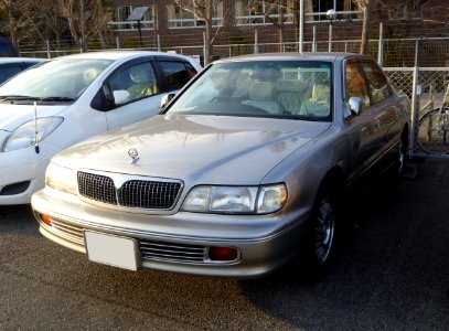 Mitsubishi Debonair Executive I (S22A) front