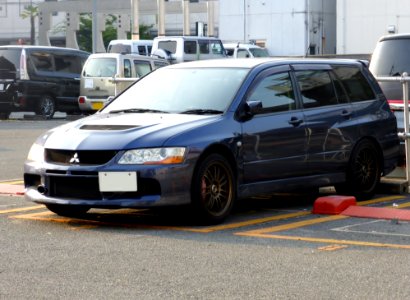 Mitsubishi Lancer Evolution Wagon GT front