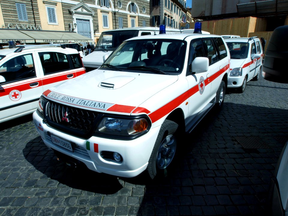 Mitsubishi Croce Rossa Italiana ambulance in Rome pic2
