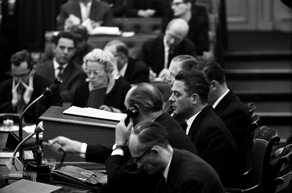 Minister president Marijnen tijdens de politieke beschouwingen Minister Marijne, Bestanddeelnr 915-5896